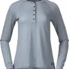 Bergans Lysebu Wool LS Henley Women, Bl&aring; -Campingtøj Butik bergans lysebu wool ls henley women husky blue 1