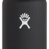 Hydro Flask Wide Mouth Flaske Med Flex Cap 946ml, Sort 1 Hydro Flask Wide Mouth Flaske Med Flex Cap 946ml, Sort -Campingtøj Butik hydro flask wide mouth bottle 946ml black 2 1