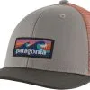 Patagonia Kasket B&oslash;rn, Gul/gr&oslash;n -Campingtøj Butik patagonia trucker hat kids boardshort logo drifter grey 2