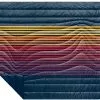 Rumpl Original Puffy Printed Tæppe 2 Personer, Farverig 1 Rumpl Original Puffy Printed Tæppe 2 Personer, Farverig -Campingtøj Butik rumpl original puffy printed blanket 2 persons deepwater rays 2