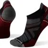 Smartwool Hike Light Cushion Low Ankle Socks Men, Gr&aring;/r&oslash;d -Campingtøj Butik smartwool hike light cushion low ankle socks men charcoal 1
